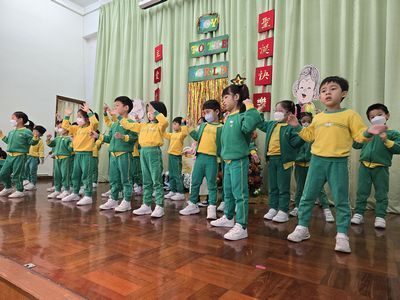 Visite à la maison de retraite St. Mary's